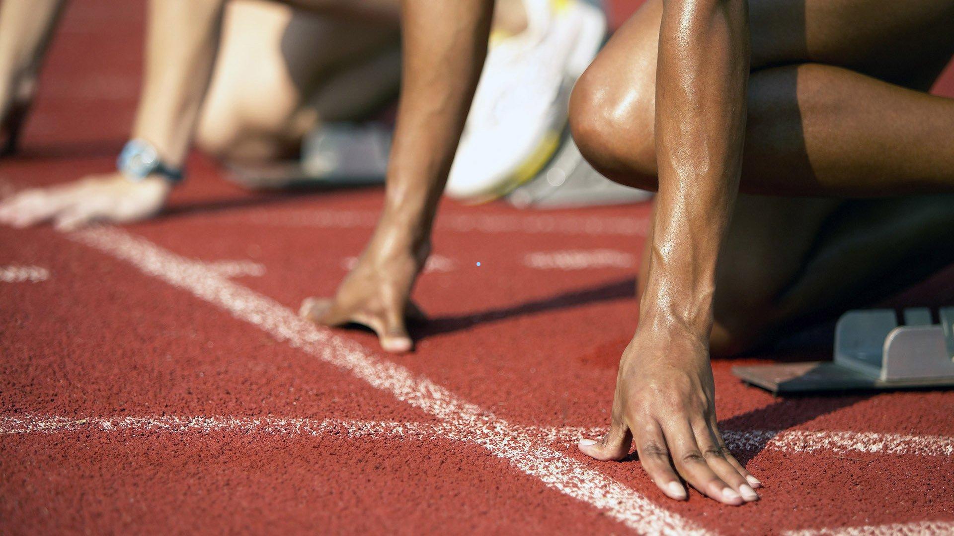拜合拉木全场数据闪耀,射门一次被封堵,六次成功拼抢与两次争顶奠定胜局